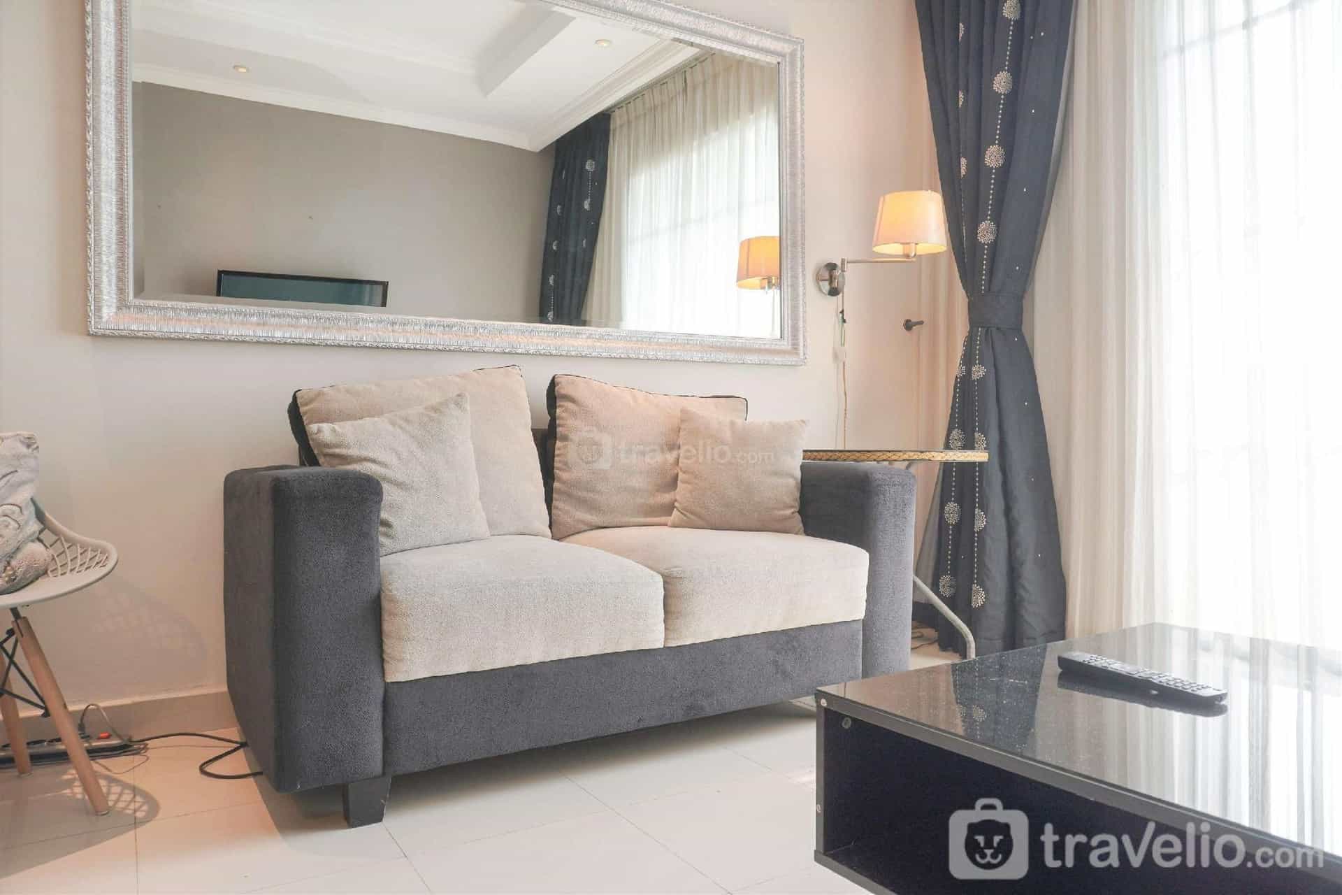 Homey & Comfort Stay 2BR Bellezza Apt By Travelio Homey & Comfort Stay 2BR Bellezza Apt By Travelio
