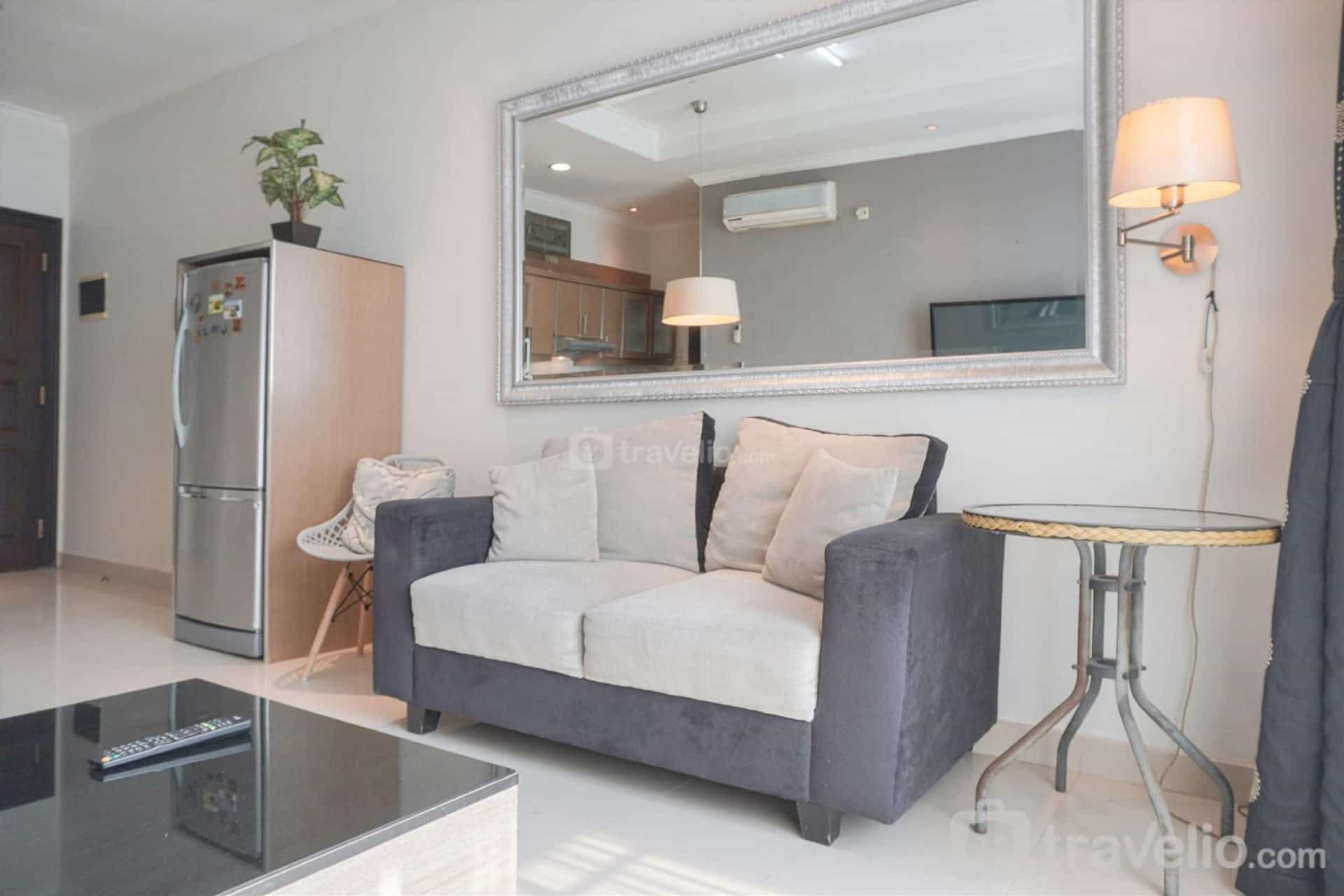 Homey & Comfort Stay 2BR Bellezza Apt By Travelio Homey & Comfort Stay 2BR Bellezza Apt By Travelio