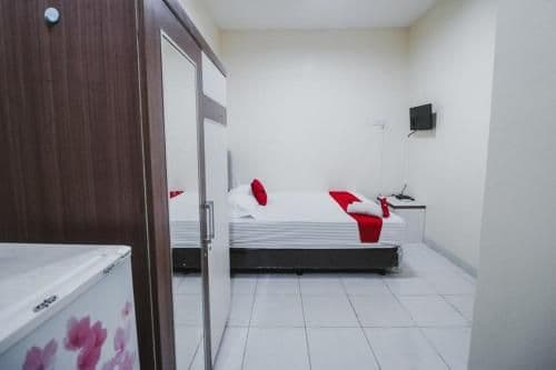RedDoorz Room