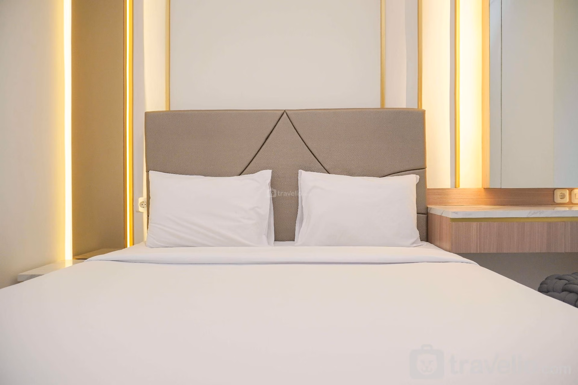 คอมฟอร์ตอิลิแกนท์ 2 ห้องนอน ซูดีร์มาน สวีท อพาร์ตเมนต์ โดย ทราเวลลิโอ (ComfortElegant 2BR Sudirman Suites Apt By Travelio)4
