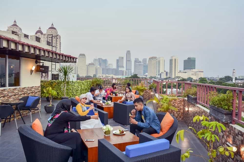 โรงแรมซันบรีซ โรงแรมซันบรีซ