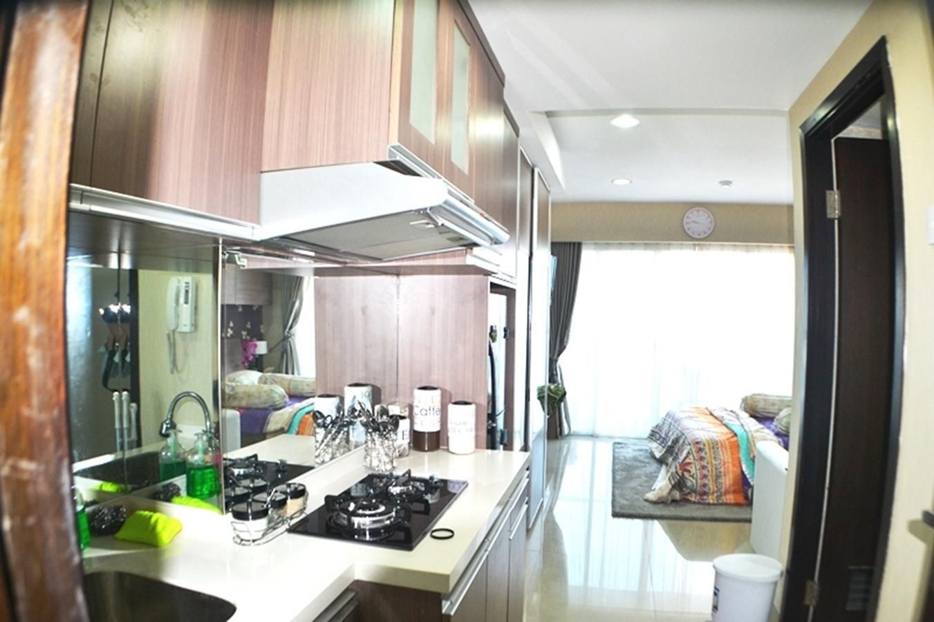 โคซี่ เดอะไฮฟ์ ตะมันสาริ บาย บอนเซลา พร็อพเพอร์ตี้ (Cozy The Hive Tamansari by Bonzela Property)1