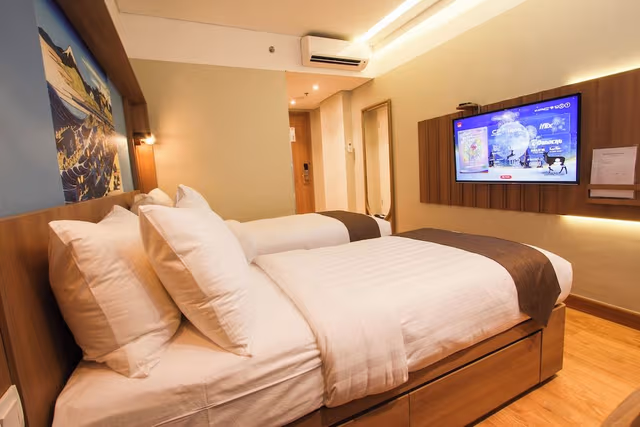 Deluxe Twin Bed