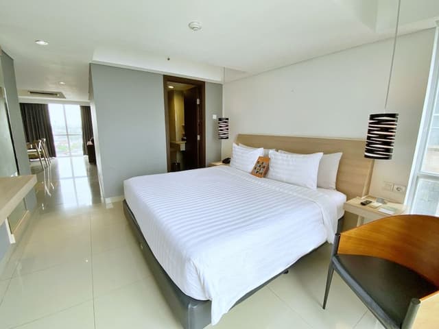 Double Room, 1 King Bed