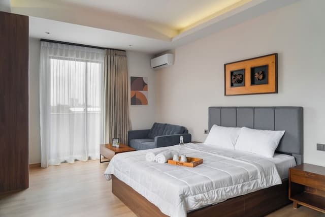 Suite, 1 Queen Bed