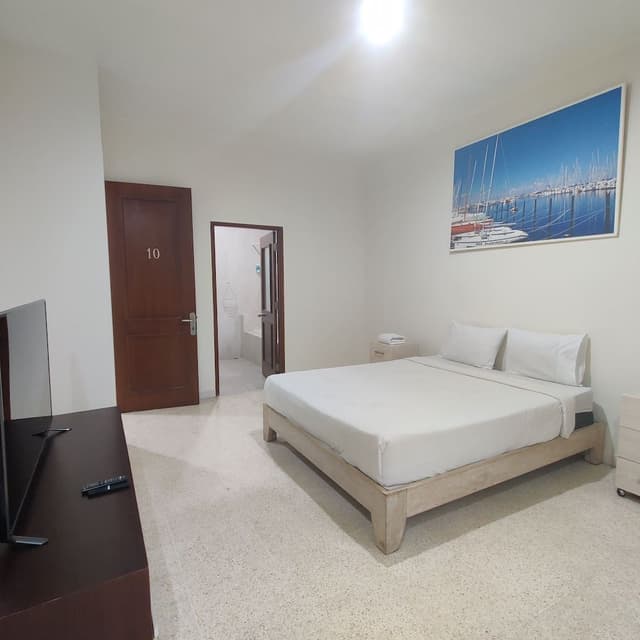 Suite Room No. 10