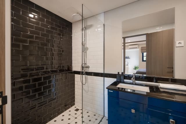 Suite Room