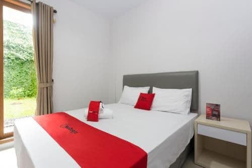 RedDoorz Room