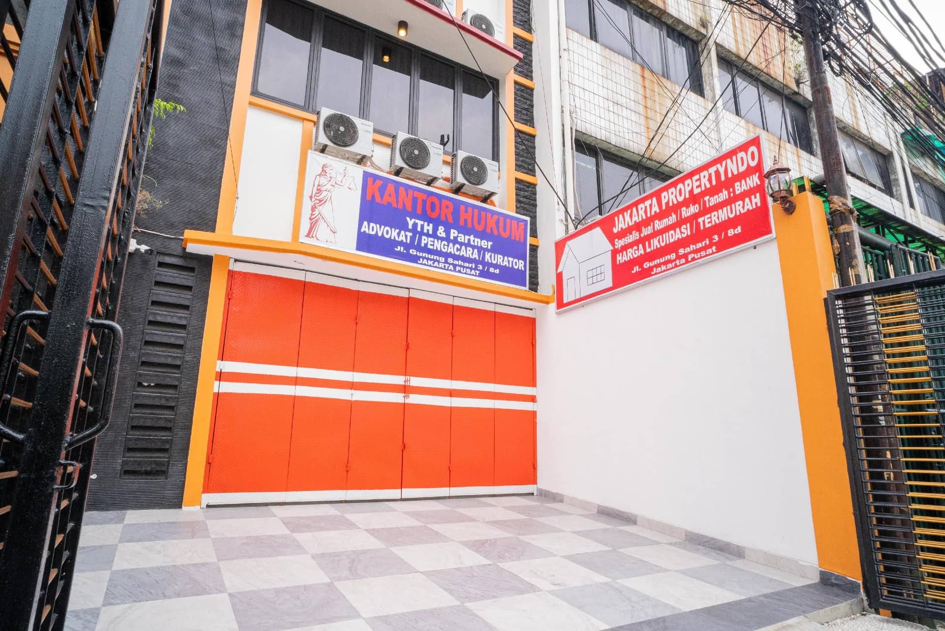 RedDoorz near Stasiun Senen RedDoorz near Stasiun Senen