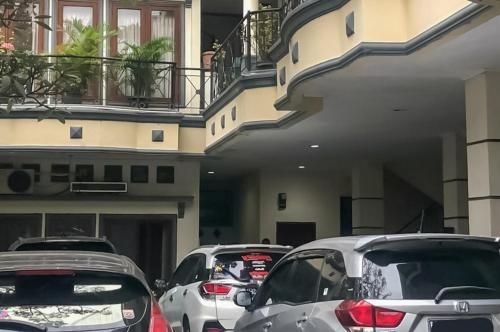 เคมังเพลส ใกล้ลิปโปมอลล์ เกอมัง มิตรา เรดดอร์ซ (Kemang Place near Lippo Mall Kemang Mitra RedDoorz)4