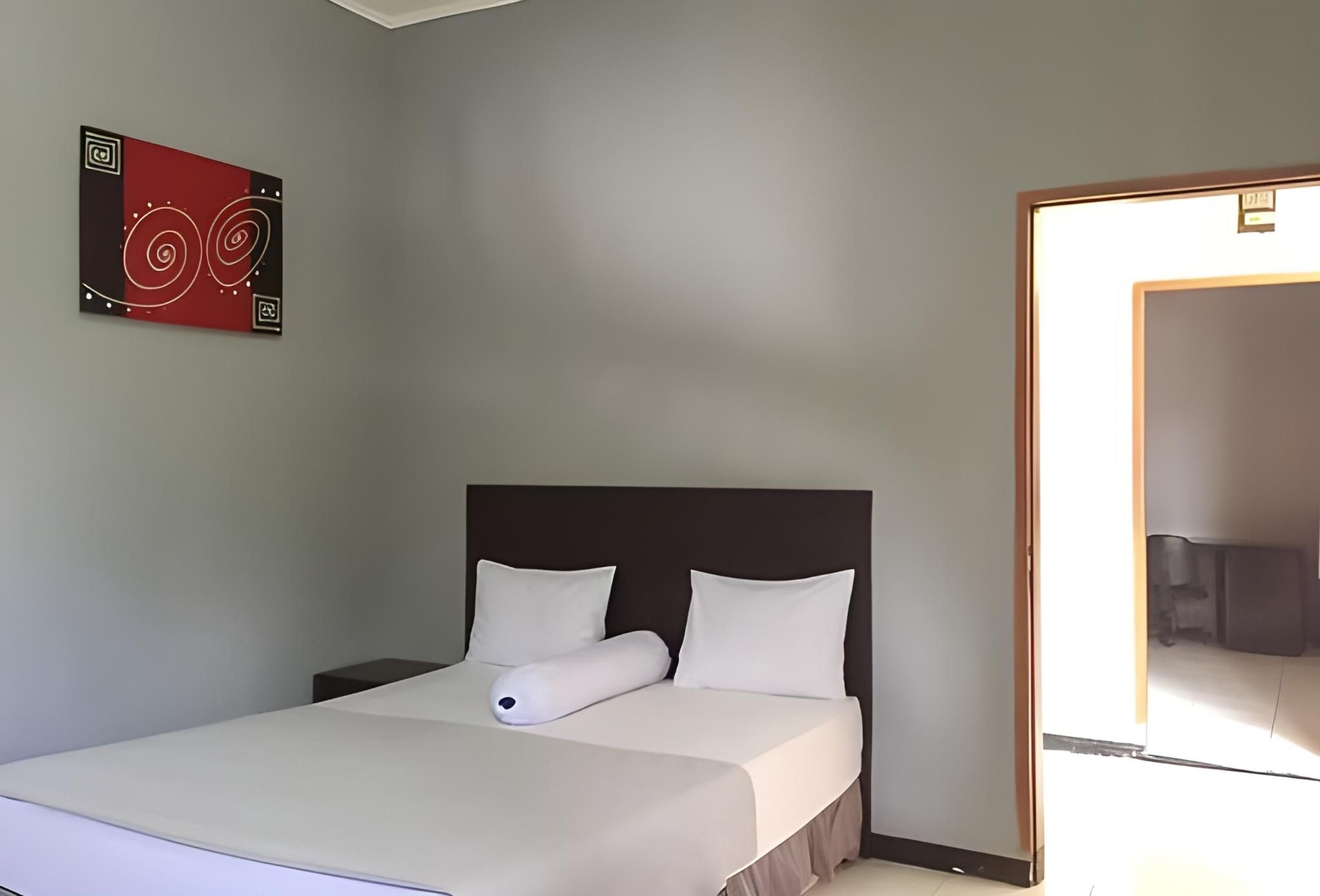 เคมังเพลส ใกล้ลิปโปมอลล์ เกอมัง มิตรา เรดดอร์ซ (Kemang Place near Lippo Mall Kemang Mitra RedDoorz)1
