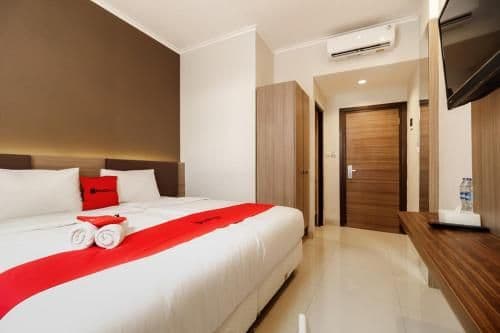 RedDoorz Room