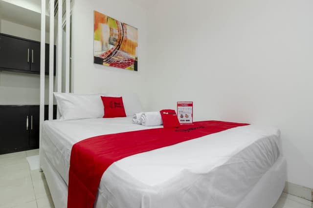 RedDoorz Room