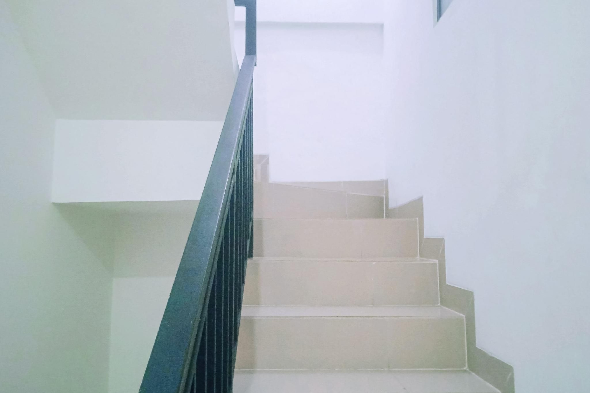 เจเจ เฮาส์ มิตรา เรดดอร์ซ (JJ House Mitra RedDoorz)4