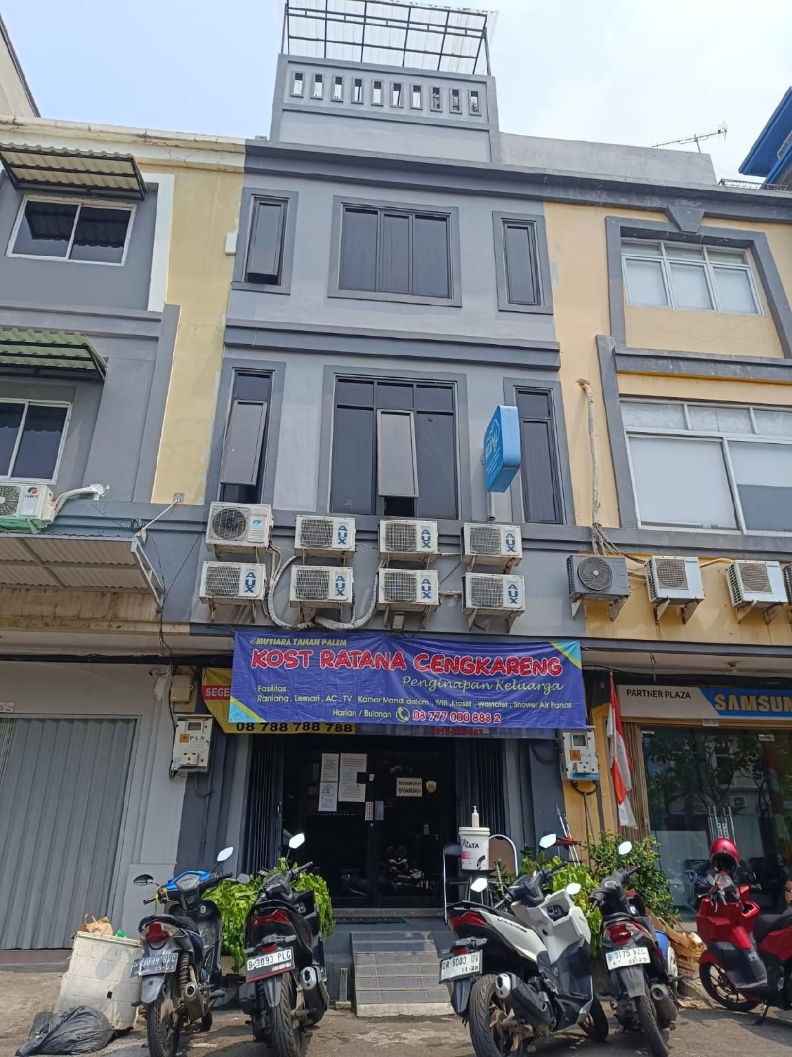 รัตนา เก็งครั่ง ศรีอาเรียห์ (Ratana Cengkareng Syariah)1