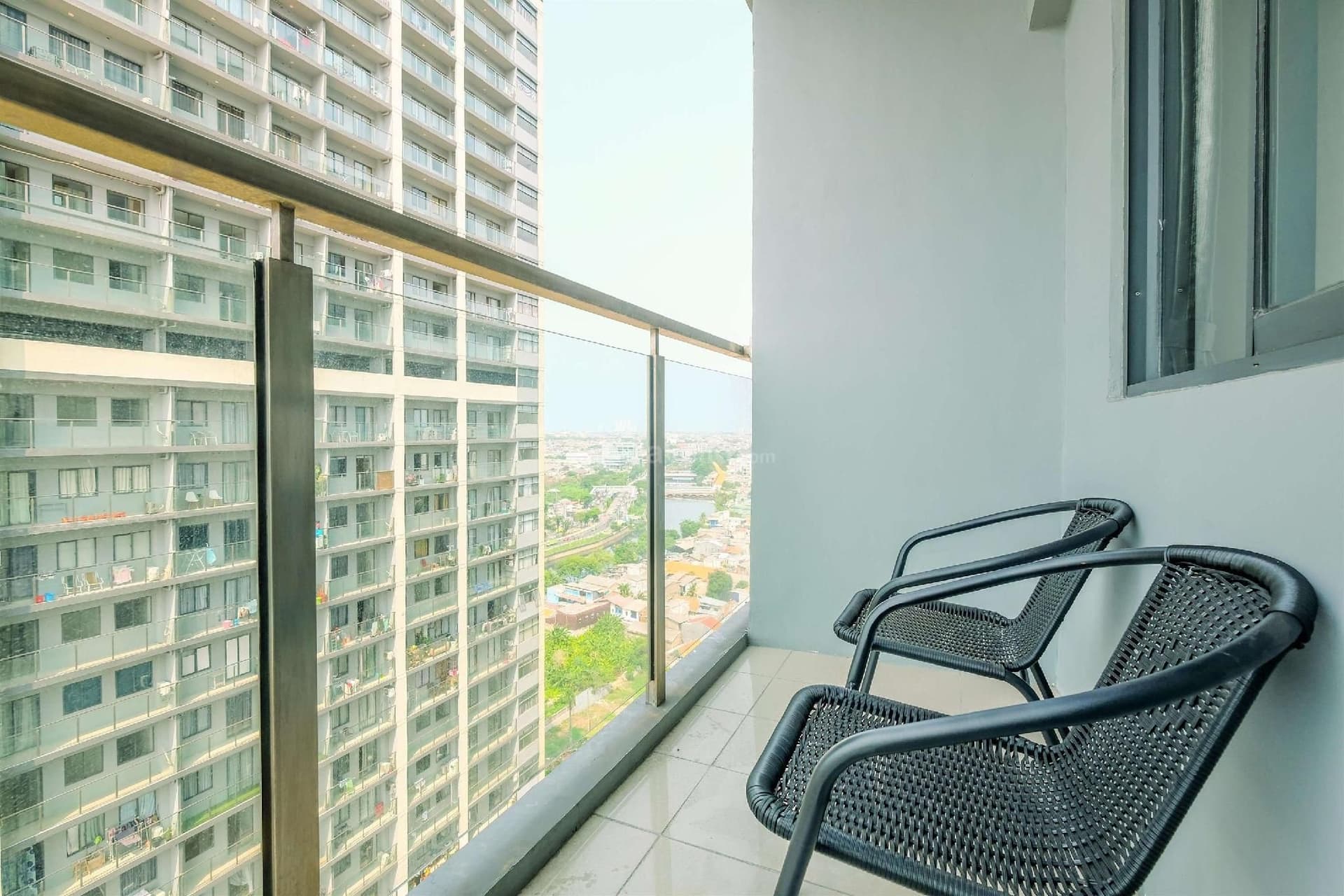 Great Deal Studio Daan Mogot City Apt By Travelio Great Deal Studio Daan Mogot City Apt By Travelio