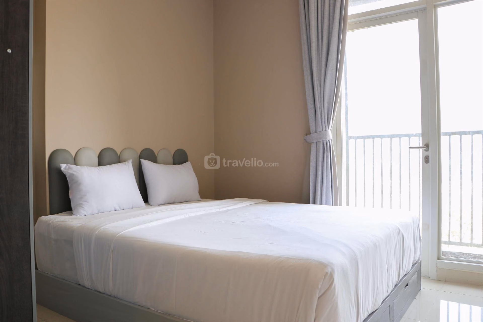 สตูดิโอทำเลดีที่ซิปุตรา อินเตอร์เนชั่นแนล โดยทราเวลลิโอ (Strategic Studio Ciputra International By Travelio)3
