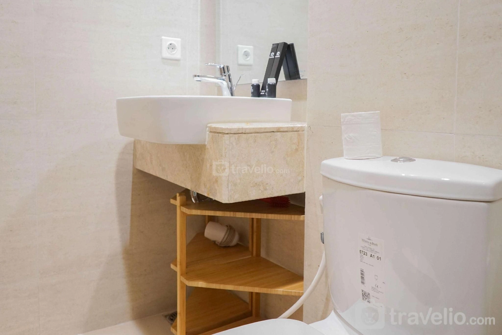 สตูดิโอใหม่ตกแต่งพร้อมที่โกลด์โคสต์ พีไอเค โดยเทรเวลิโอ (New Furnished Studio at Gold Coast PIK By Travelio)4