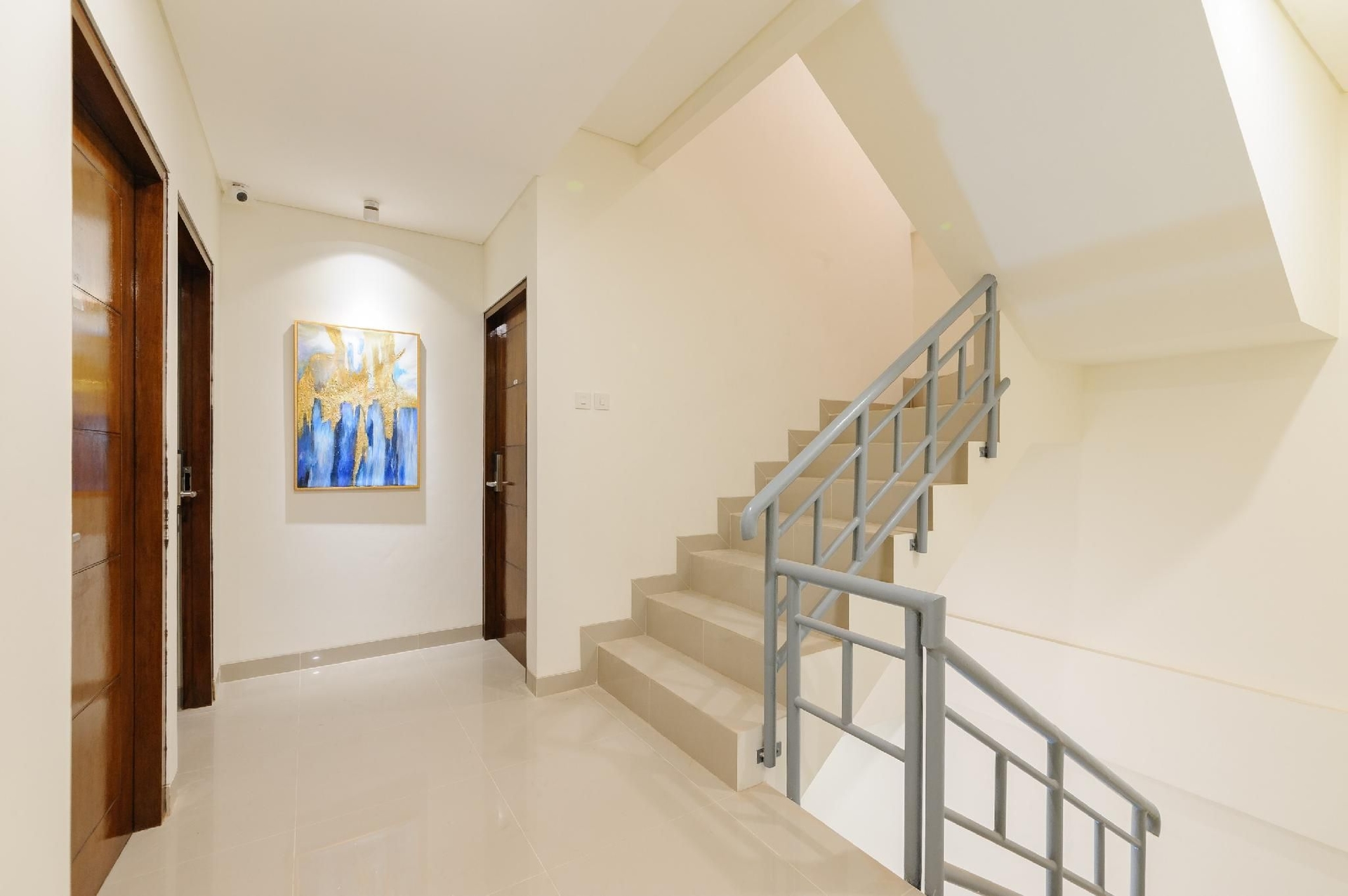 โรงแรมเออร์เบินวิว วินยาร์ด อินน์ (Urbanview Hotel Vineyard Inn)1