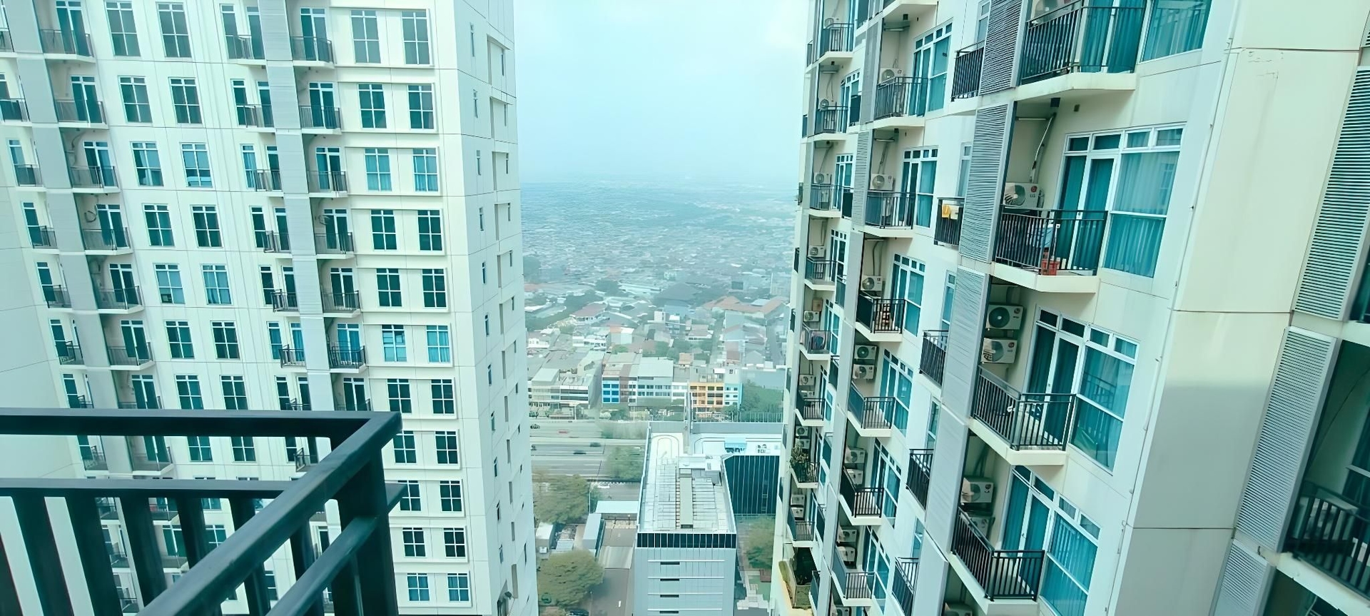 อาซัวร์ เฮเว่น แอท ปูรี ออร์ชาร์ด สตูดิโอ (Azure Haven at Puri Orchard Studio)0