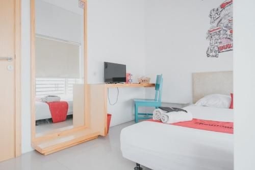 เรดดอร์ซ พลัส แอท กาปุก์ บิสซิเนส พาร์ค (RedDoorz Plus @ Kapuk Business Park)4