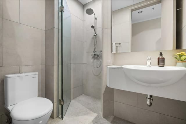 One Bedroom Apartment