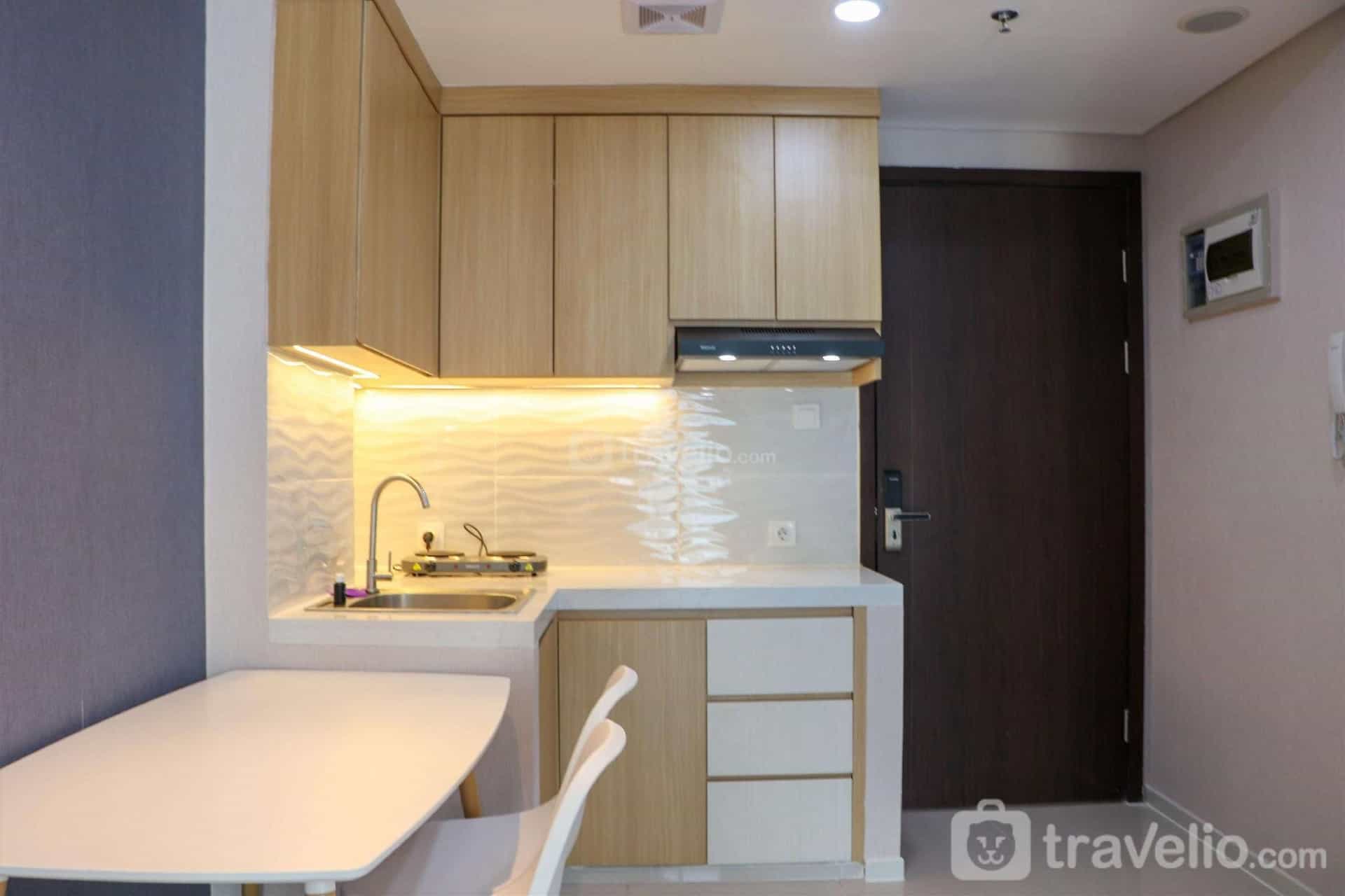 Cozy Stay Studio at Daan Mogot City By Travelio