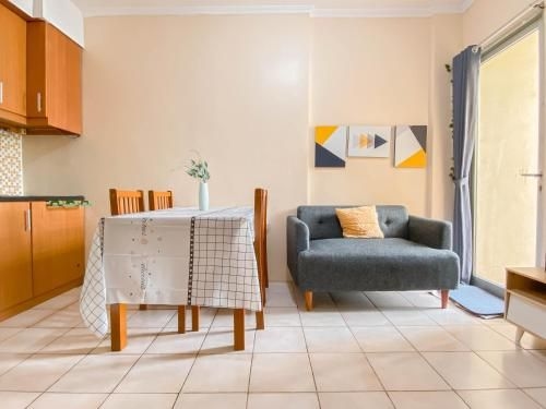 ComfortDesigned 2BR Mediterania Palace By Travelio1