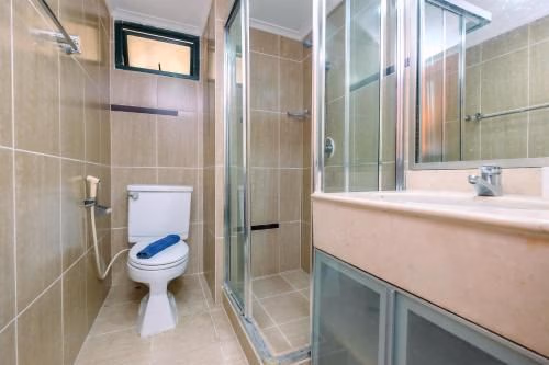 คอนโดมิเนียม 2 ห้องนอน สุมารดีทาวเวอร์ ที่ดีที่สุดโดย ทราเวลลิโอ (Best 2BR Sudirman Tower Condominium By Travelio)4