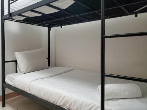 ห้องพัก 3 ห้องนอนพร้อมวิวสระน้ำที่ เมดิเทอราเนีย พาเลซ โดย ทราเวลิโอ ห้องพัก 3 ห้องนอนพร้อมวิวสระน้ำที่ เมดิเทอราเนีย พาเลซ โดย ทราเวลิโอ