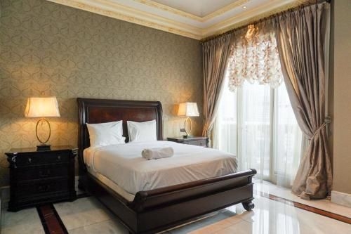หรูหราและมีกลยุทธ์ 4ห้องนอน ดาวินชี่ โดย ทราวีโอ (Luxurious and Strategic 4BR Da Vinci By Travelio)2