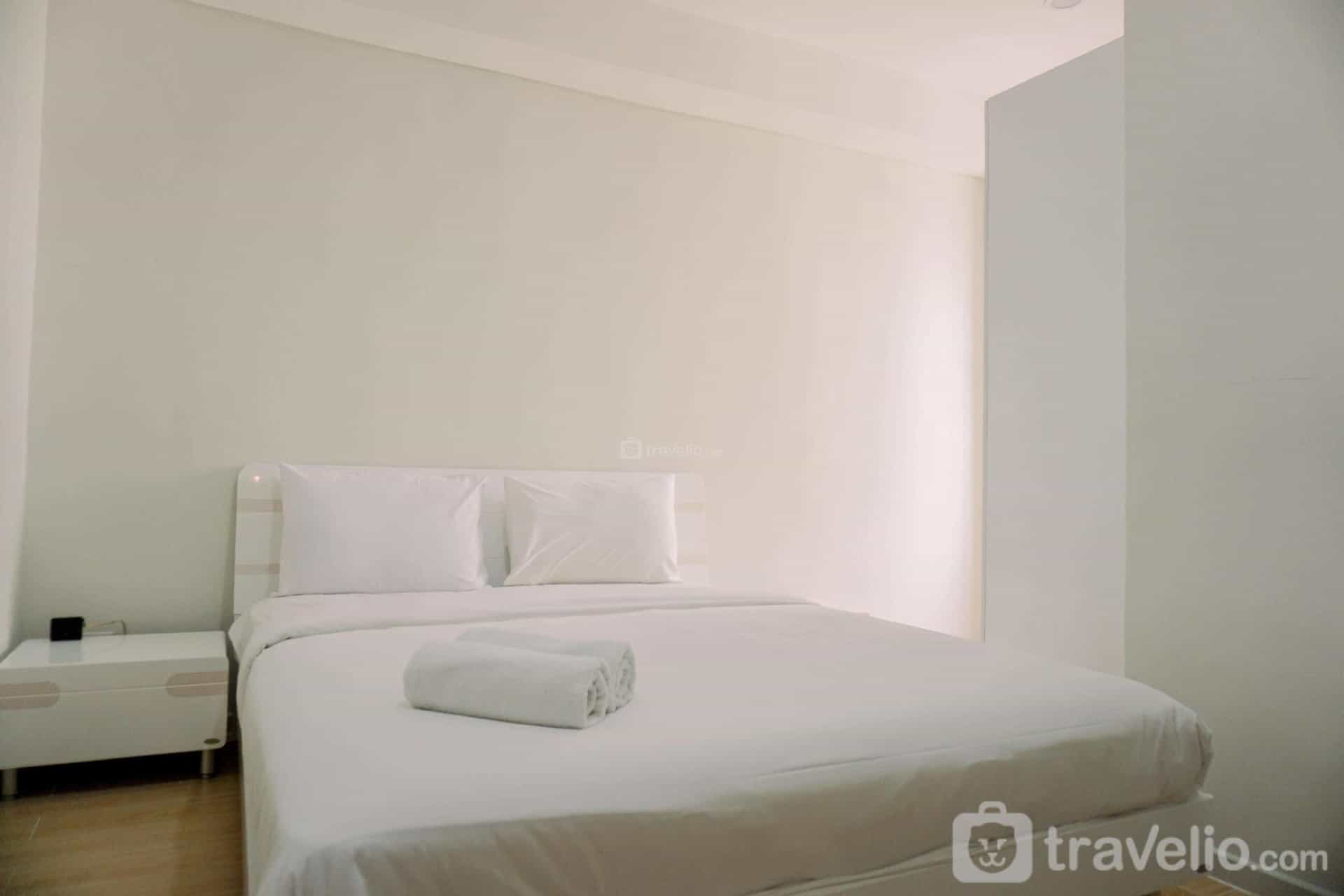 Comfort 1BR at Daan Mogot City By Travelio Comfort 1BR at Daan Mogot City By Travelio