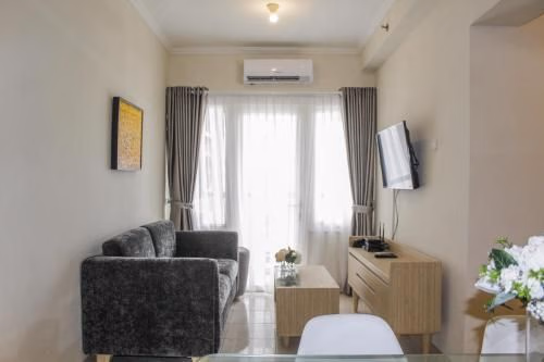 2 ห้องนอน 1 ห้องน้ำส่วนตัว ขนาด 70 ตร.ม. – เกอมาโยรัน (Homey 2BR Apt @ Grand Palace Kemayoran By Travelio)2