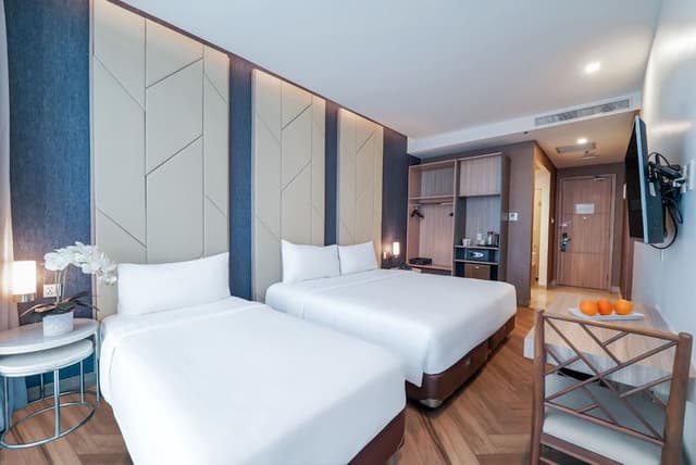 Deluxe Family Room