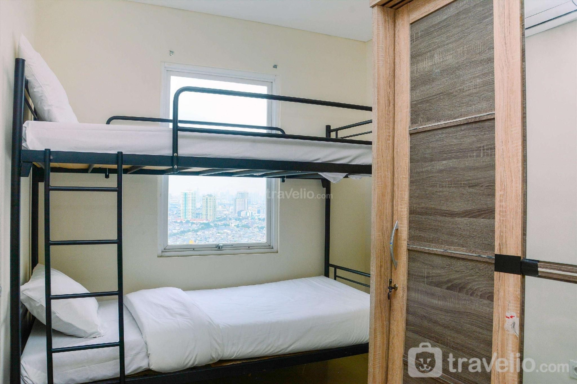 2 ห้องนอน 1 ห้องน้ำส่วนตัว ขนาด 41 ตร.ม. – อันคอล (Best 2BR at Northland Ancol Residence By Travelio)1