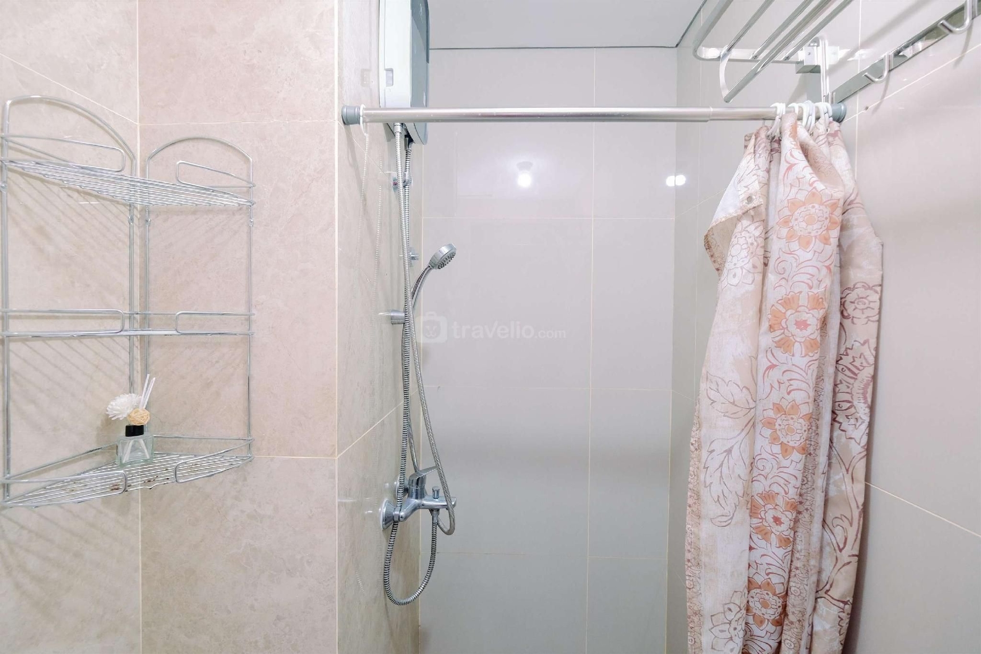 กู๊ด ดีล 2บีอาร์ ทรานส์พาร์ค ซิบูบูร์ อพาร์ทเมนท์ บาย ทราเวลิโอ (Good Deal 2BR Transpark Cibubur Apt By Travelio)4