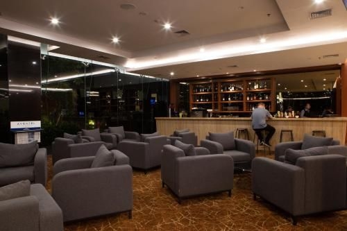 อเวนเซล โฮเทล แอนด์ คอนเวนชั่น จิบูบูร์ (Avenzel Hotel Convention Cibubur)0