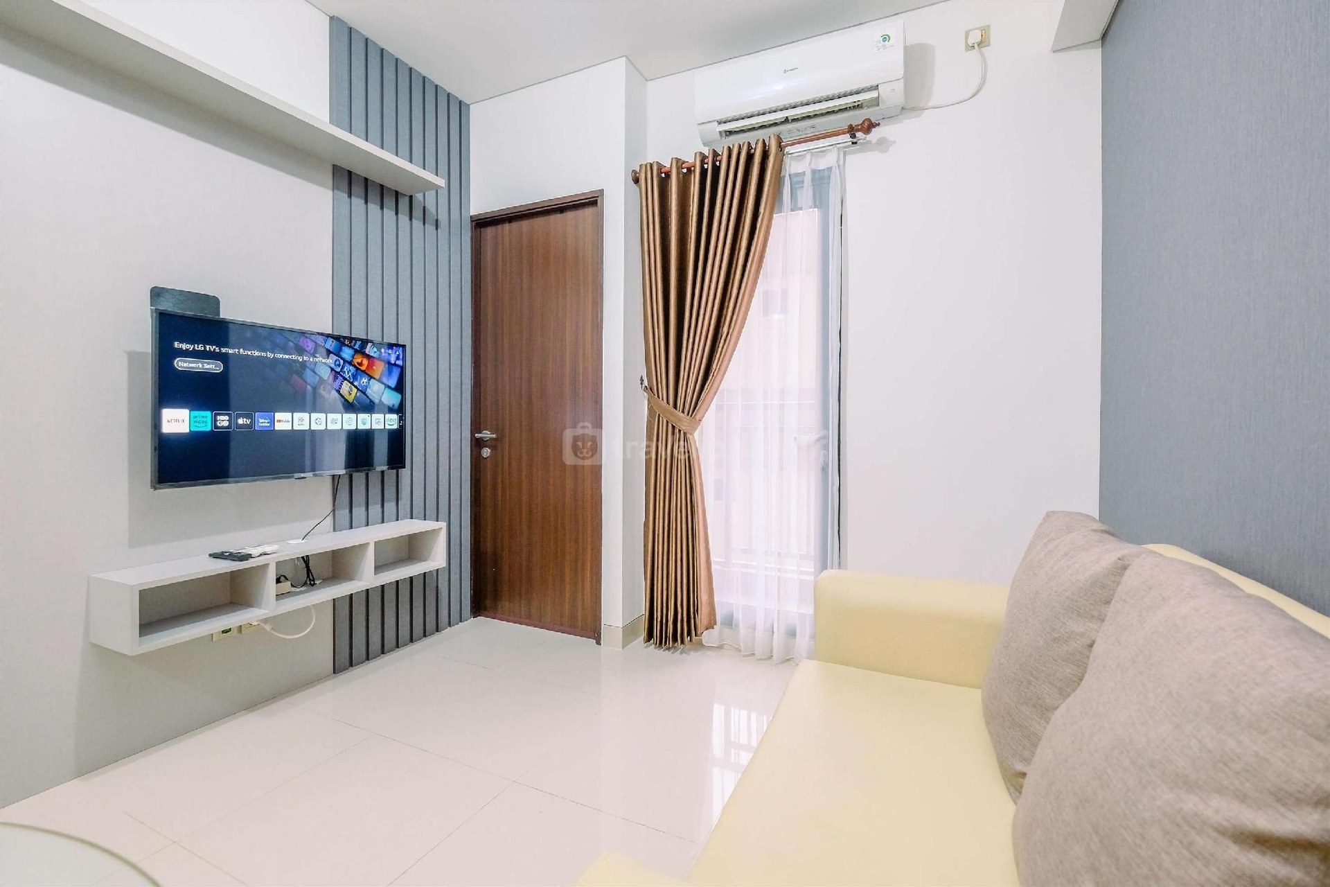 กู๊ด ไนซ์ 2บีอาร์ แอท ทรานส์พาร์ค ซิบุบุร์ อพาร์ตเมนต์ บาย ทราเวลลิโอ (Good Nice 2BR at Transpark Cibubur Apt By Travelio)2