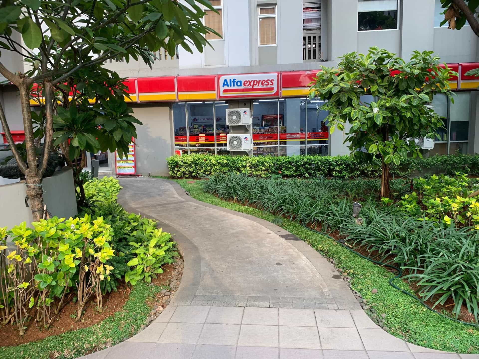 Cozy 2BR Apt with direct access to Mall Cozy 2BR Apt with direct access to Mall