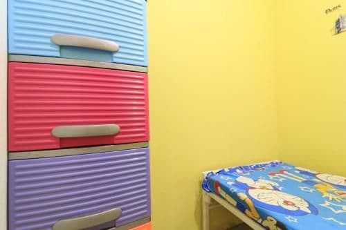 Single Room with Shared Bathroom