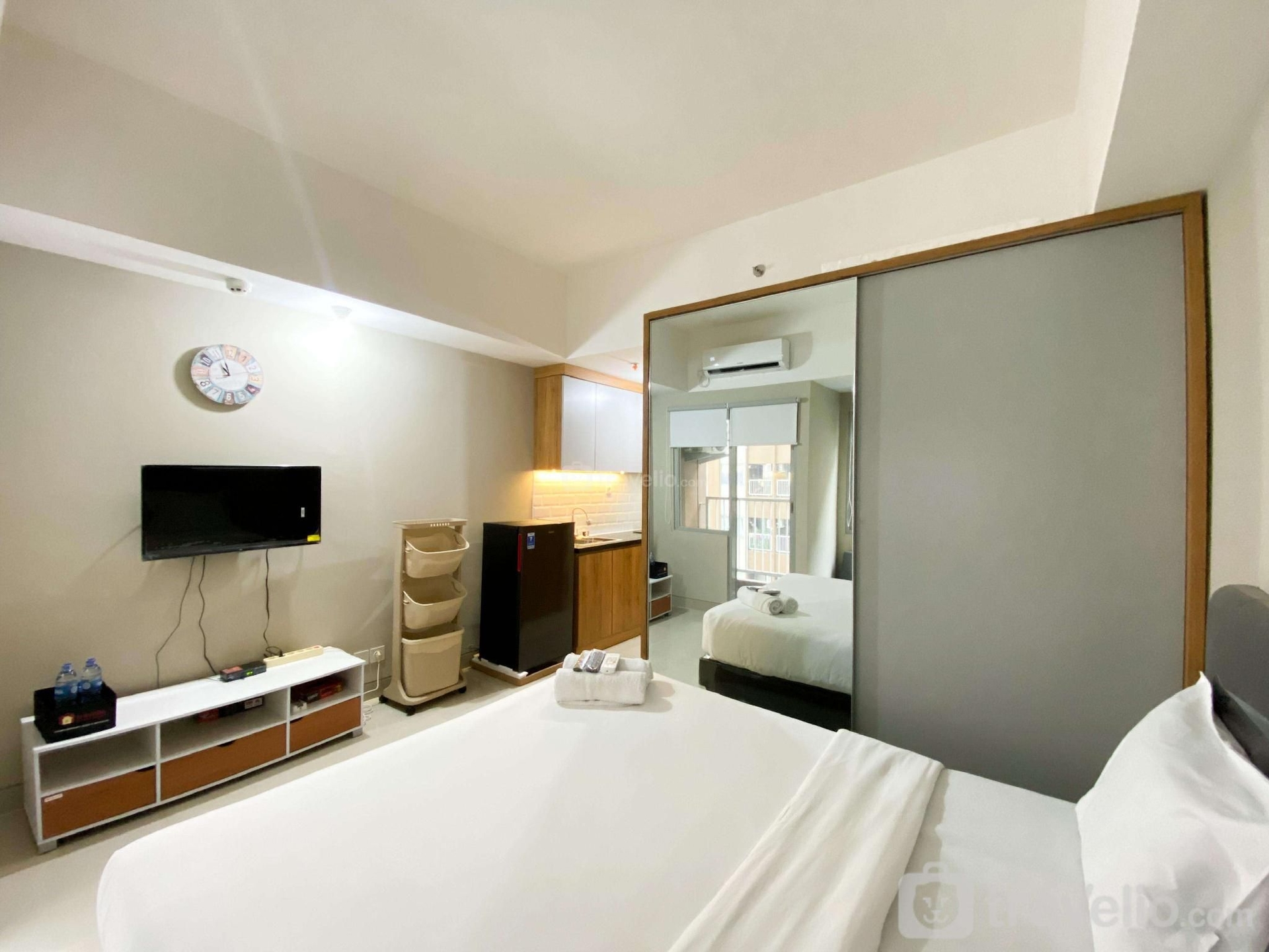 Simply Studio Gateway Park LRT City By Travelio4