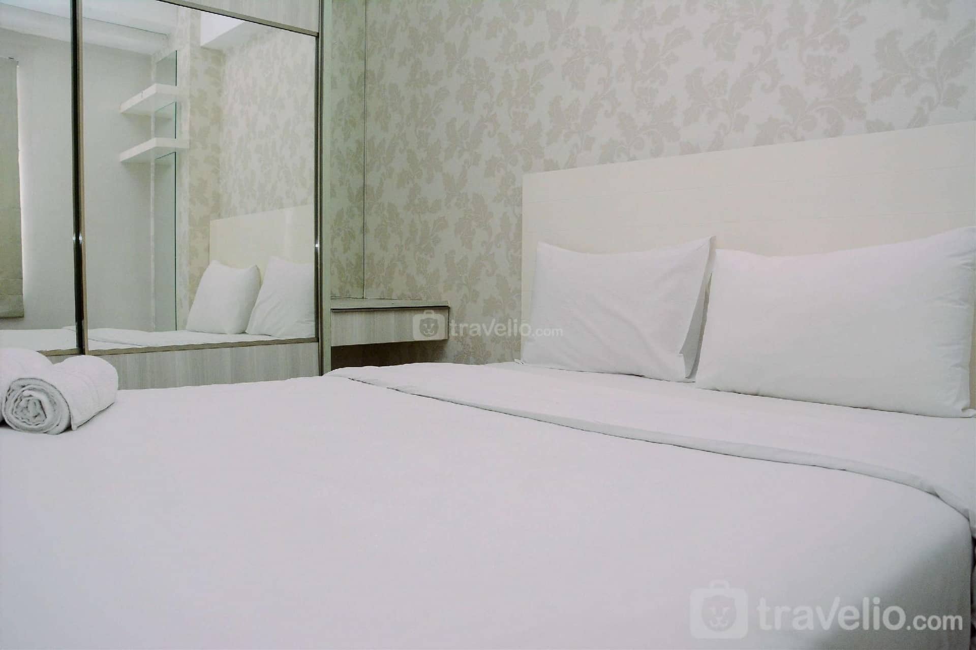 Best and Gorgeous 2BR Green Bay Apt By Travelio Best and Gorgeous 2BR Green Bay Apt By Travelio