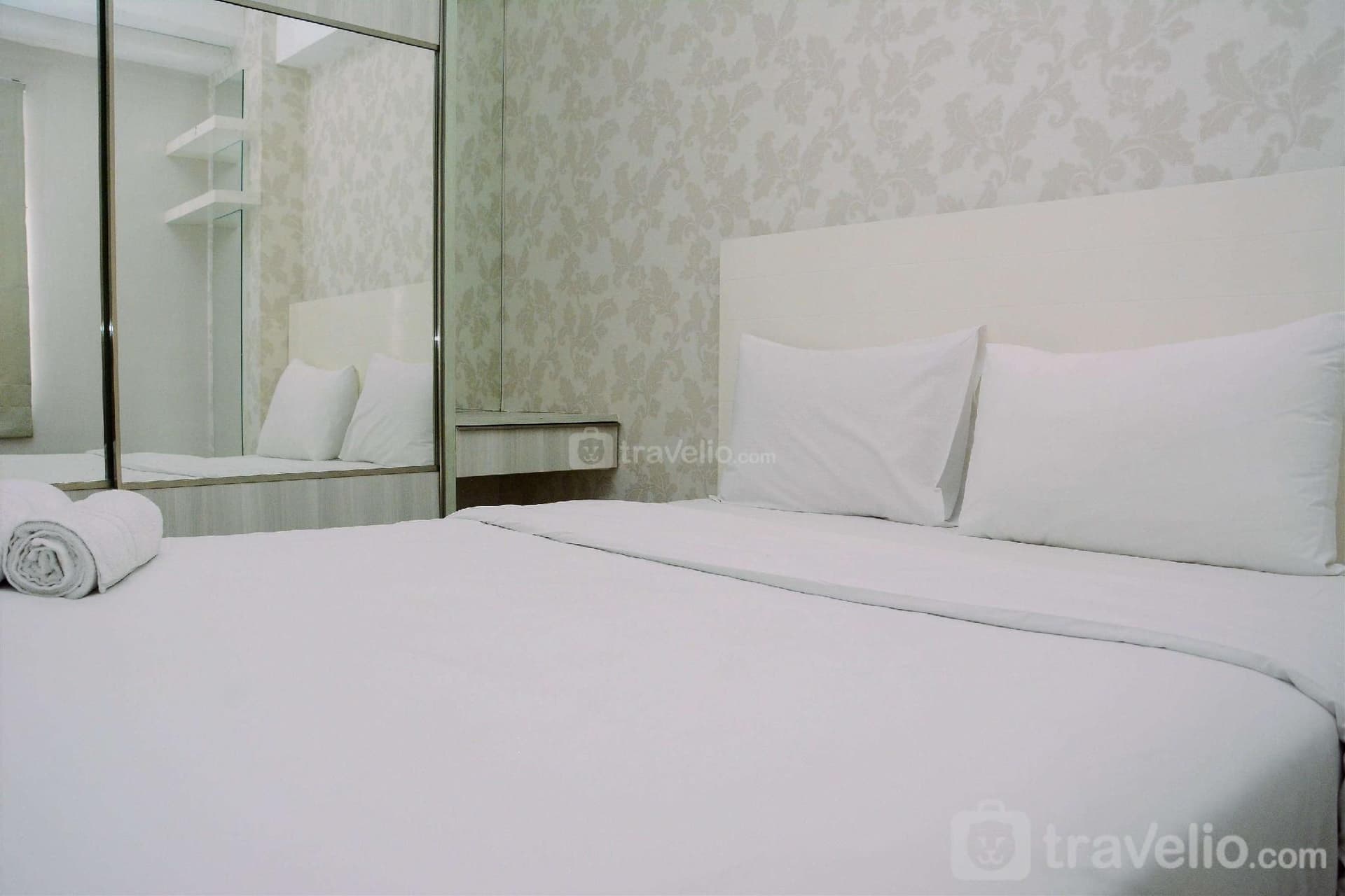 Best and Gorgeous 2BR Green Bay Apt By Travelio Best and Gorgeous 2BR Green Bay Apt By Travelio