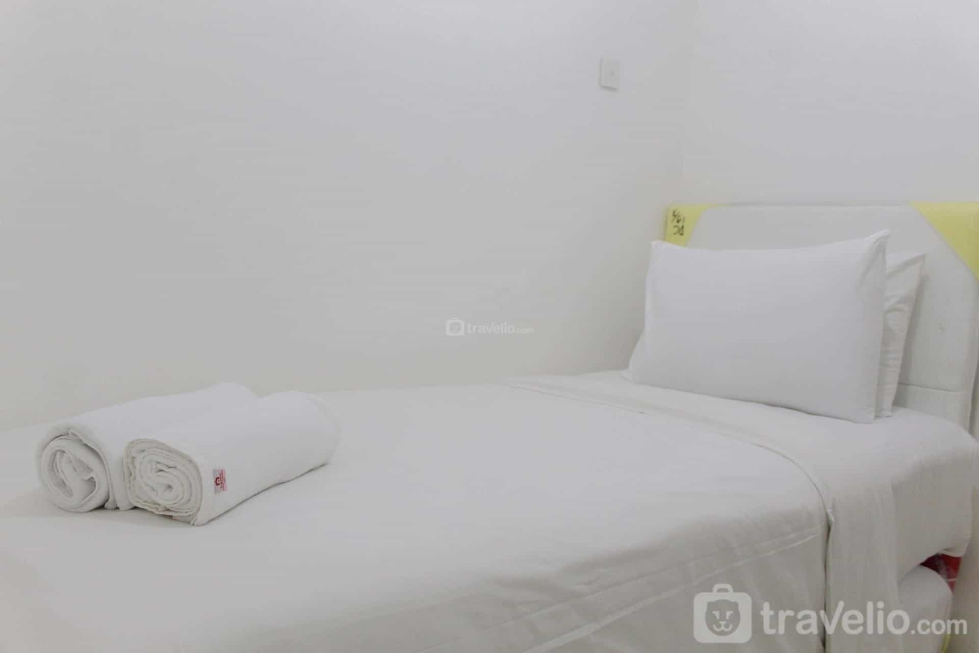 Homey 2BR Bassura City near Mall By Travelio Homey 2BR Bassura City near Mall By Travelio
