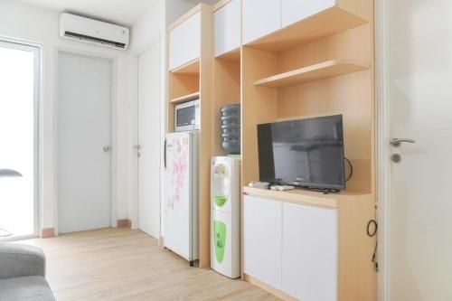 Best Deal and Modern 2BR Bassura City By Travelio0