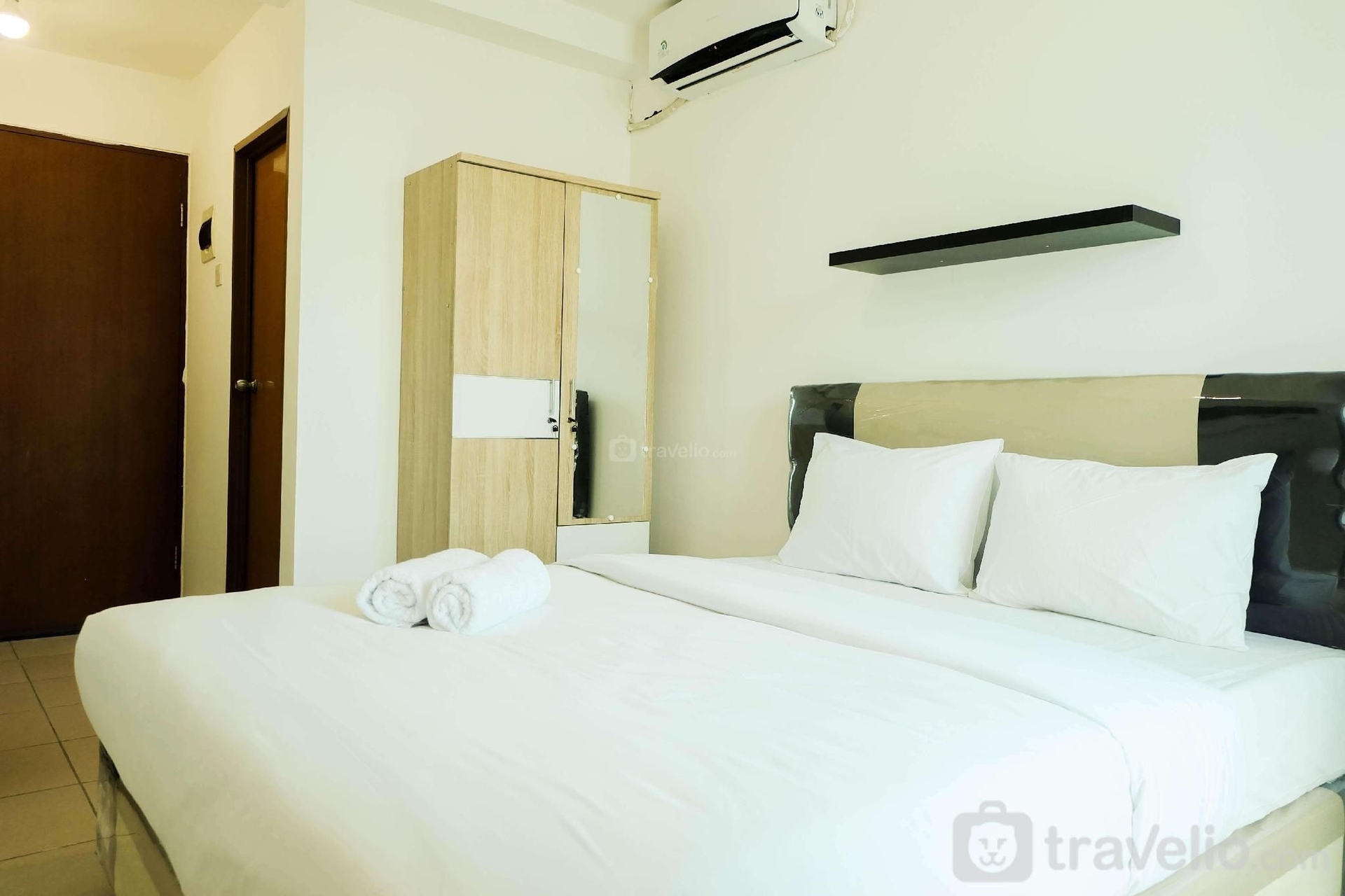 Studio near Mall at Tifolia Apartment By Travelio3