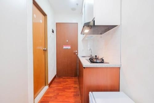 Cozy and Simply Studio Tifolia Apt By Travelio4