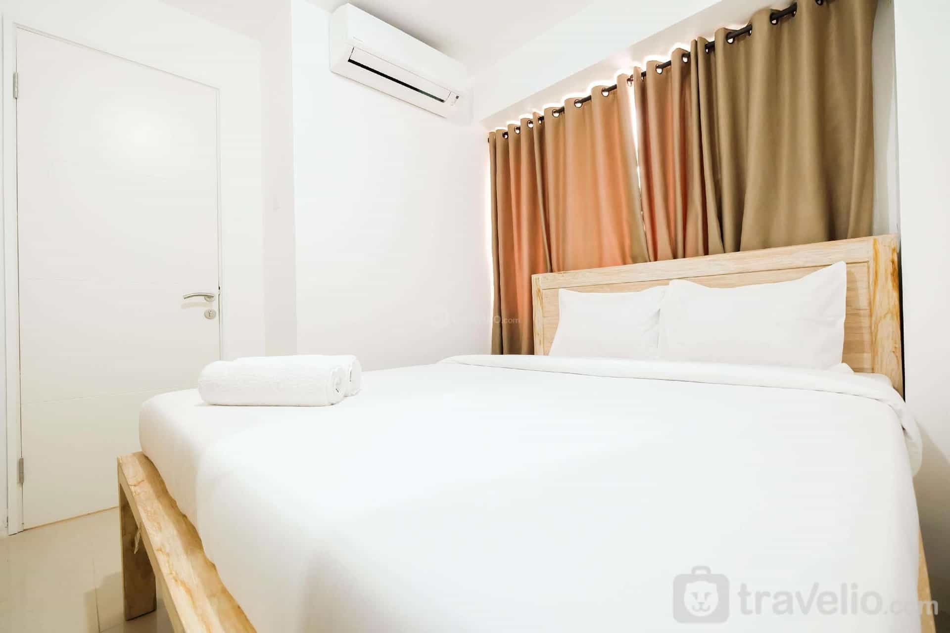 Comfortable 2BR at Bassura Apartment By Travelio Comfortable 2BR at Bassura Apartment By Travelio