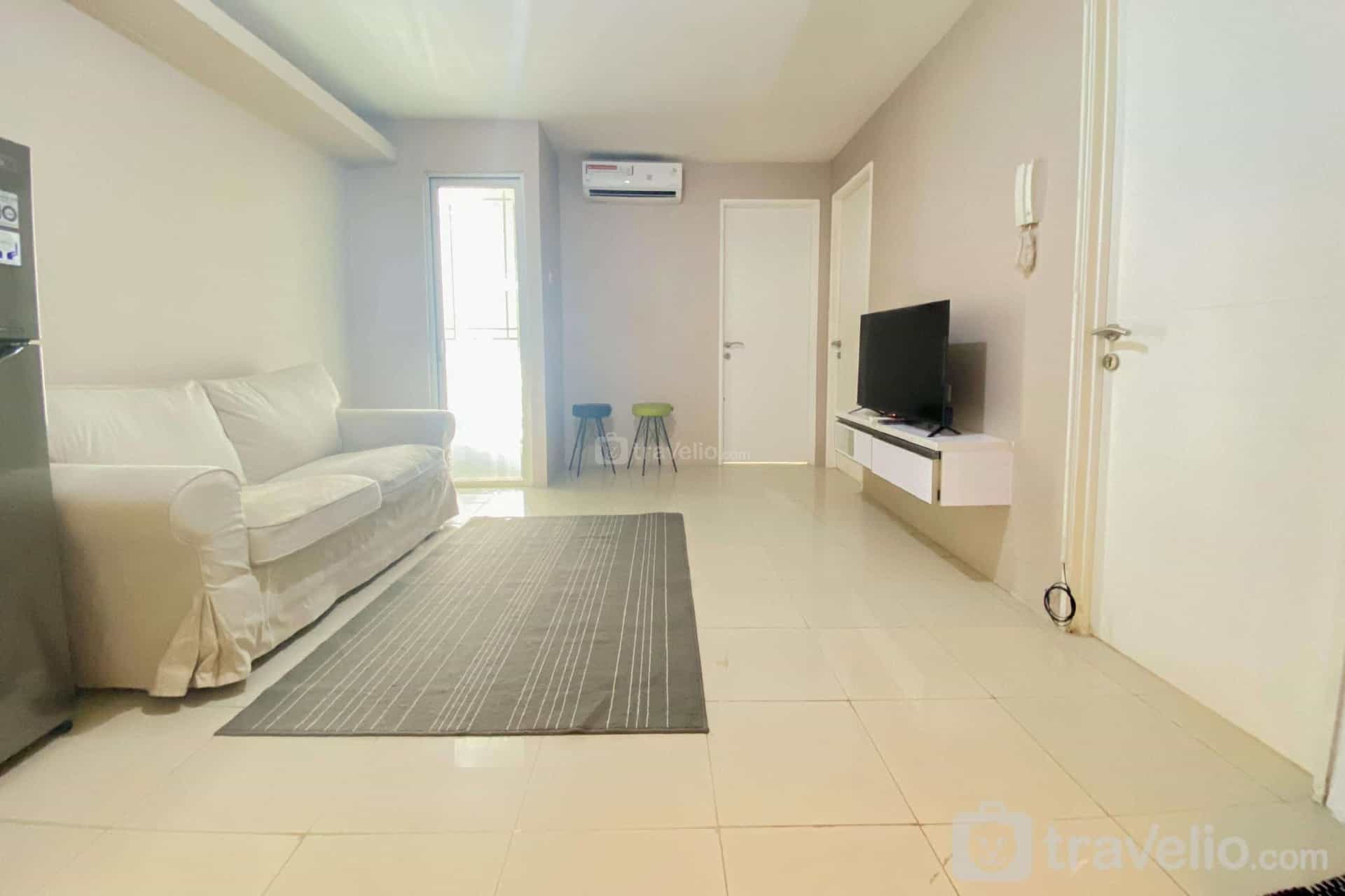 Nice Comfortable 2BR at Bassura City By Travelio Nice Comfortable 2BR at Bassura City By Travelio