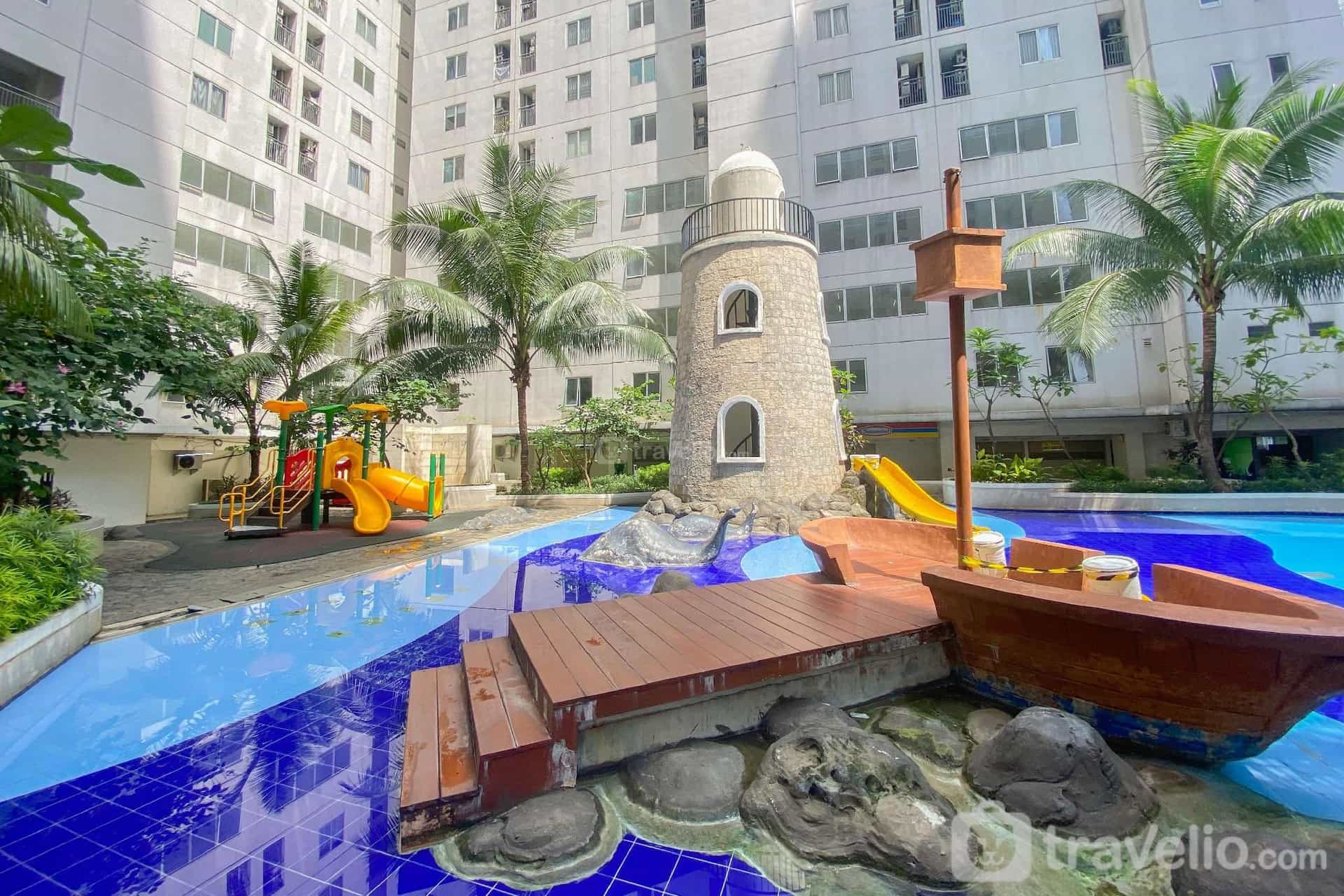 Nice Comfortable 2BR at Bassura City By Travelio Nice Comfortable 2BR at Bassura City By Travelio